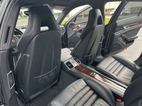Used 2011 Porsche Panamera Turbo image 28