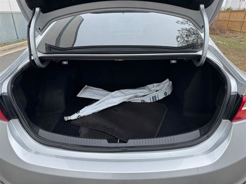 Used 2018 Chevrolet Malibu LT FWD image 14