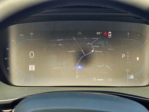 Used 2024 Volvo XC40 B5 Core AWD/4WD image 30