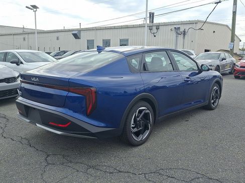 New 2025 Kia K4 EX image 3