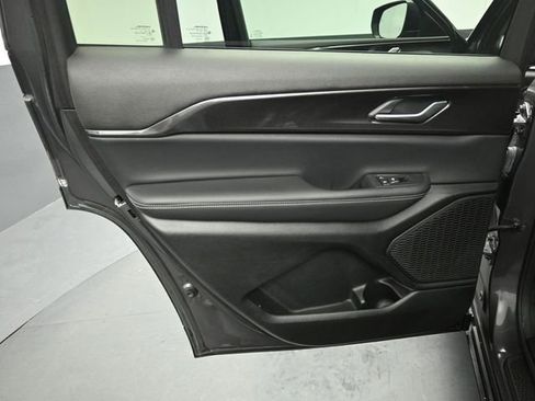 Used 2023 Jeep Grand Cherokee L Laredo w/ Luxury Tech Group I image 21