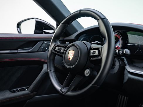 Used 2024 Porsche 911 Carrera GTS image 36