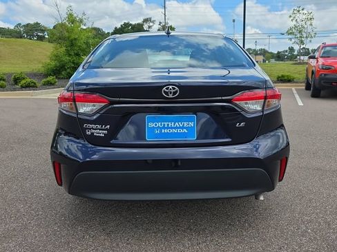 Used 2023 Toyota Corolla LE FWD image 4