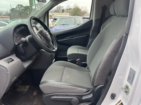 Used 2021 Nissan NV200 SV w/ Back Door Glass Package image 11