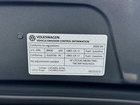 Used 2020 Volkswagen Tiguan SE w/ Panoramic Sunroof Package FWD image 22