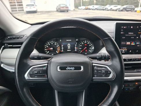 Used 2022 Jeep Compass Limited image 18
