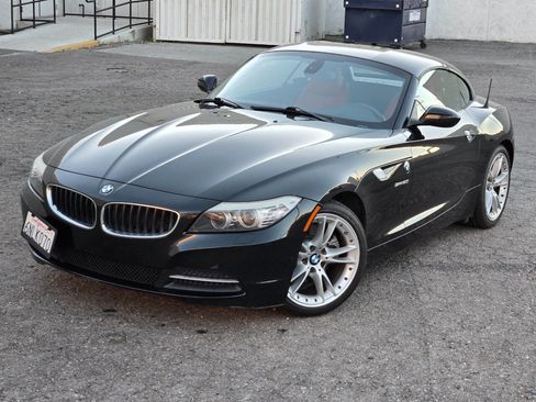 Used 2009 BMW Z4 sDrive30i image 2