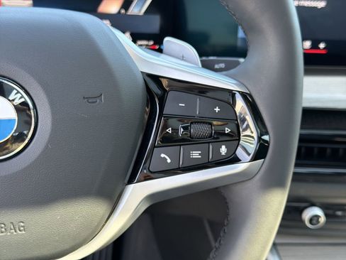 Used 2025 BMW 330i Sedan image 26