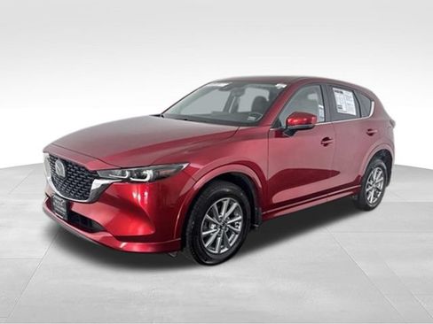Used 2024 MAZDA CX-5 AWD 2.5 S w/ Preferred Package image 3