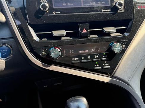 Used 2021 Toyota Camry SE Hybrid FWD image 35