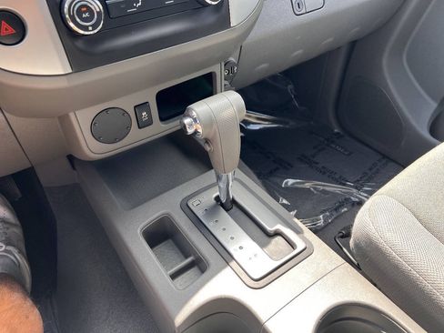 Used 2019 Nissan Frontier S RWD image 19