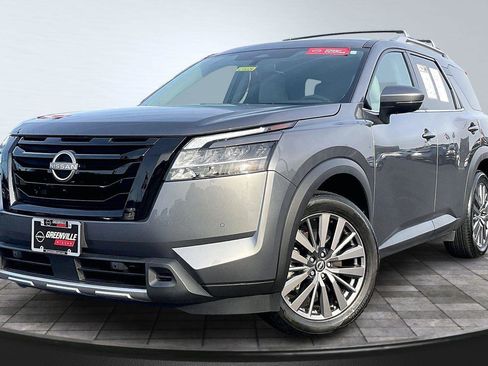 Certified 2024 Nissan Pathfinder SL w/ SL Premium Package image 13