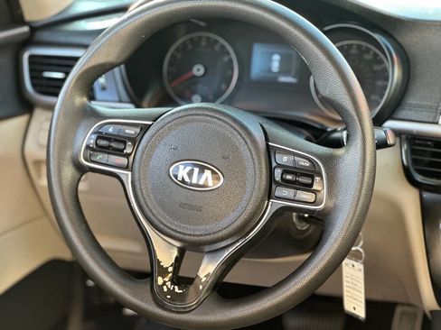 Used 2016 Kia Optima LX image 13