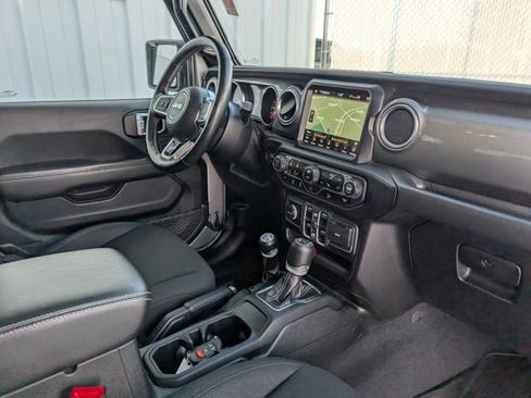 Used 2020 Jeep Wrangler Unlimited Sahara w/ Dual Top Group image 30