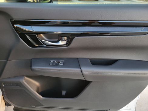 Used 2024 Honda CR-V EX-L image 6