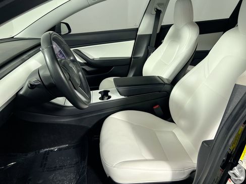 Used 2018 Tesla Model 3 Long Range image 12