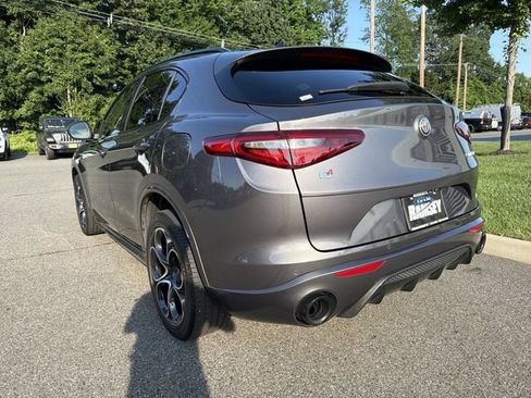 Used 2023 Alfa Romeo Stelvio Veloce AWD/4WD image 6
