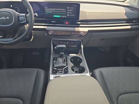 New 2026 Kia Carnival SX FWD image 15
