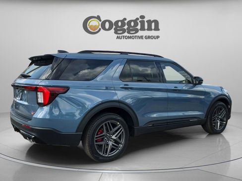 Certified 2026 Ford Explorer ST w/ Sun And Sound Package AWD/4WD image 6