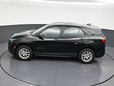 Used 2024 Chevrolet Equinox LS w/ Driver Confidence II Package FWD image 16