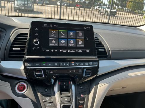 Used 2025 Honda Odyssey EX-L image 13