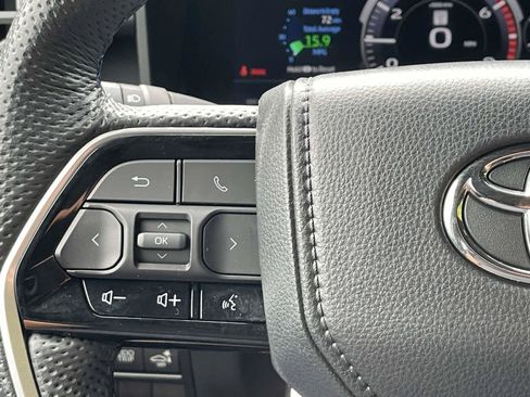 Used 2024 Toyota Sequoia Platinum AWD/4WD image 35