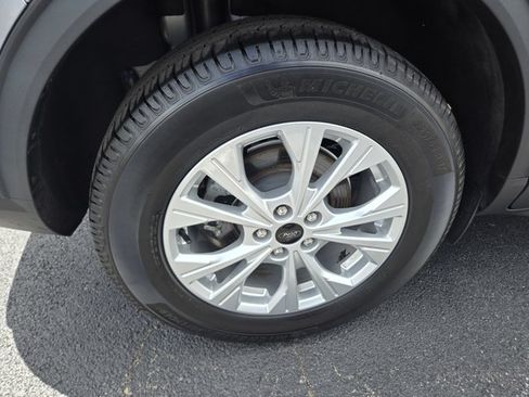 Certified 2023 Ford Escape Active AWD/4WD image 42