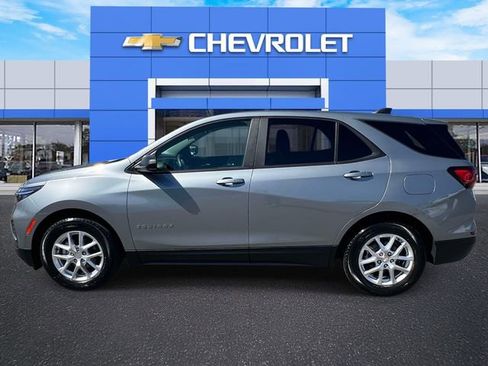 Certified 2023 Chevrolet Equinox LS w/ LS Convenience Package FWD image 6