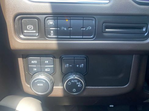 Used 2022 Chevrolet Tahoe LT AWD/4WD image 14