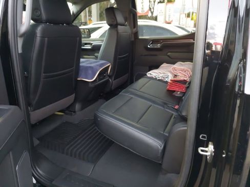 Used 2023 Chevrolet Silverado 1500 RST w/ Z71 Off-Road Package image 7