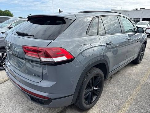 Used 2023 Volkswagen Atlas Cross Sport SEL R-Line AWD/4WD image 5