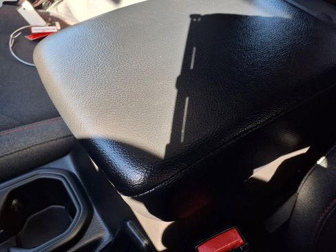 Certified 2024 Jeep Wrangler Unlimited Rubicon image 14