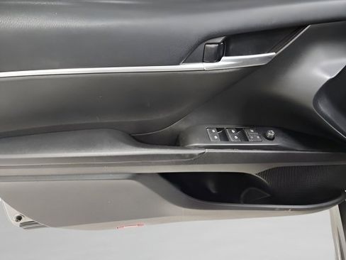 Used 2023 Toyota Camry SE FWD image 20