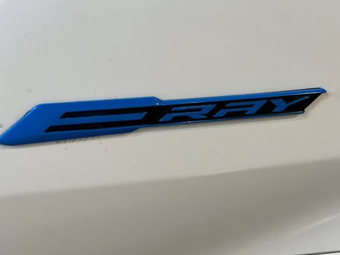 Used 2024 Chevrolet Corvette E-Ray AWD/4WD image 38