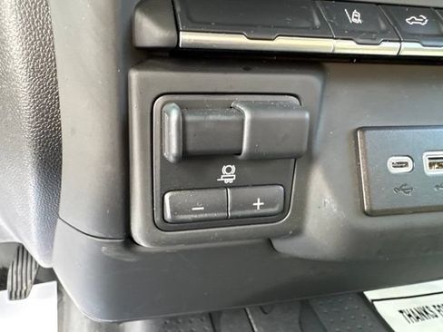 Used 2025 Chevrolet Silverado 2500 W/T w/ WT Convenience Package AWD/4WD image 19