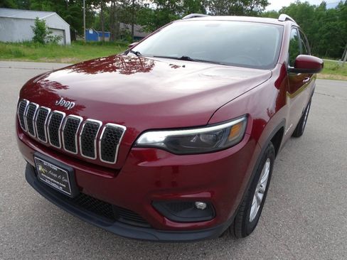 Used 2019 Jeep Cherokee 4WD Latitude image 4