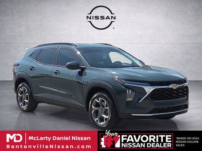 Used 2025 Chevrolet Trax LT w/ Sunroof Package