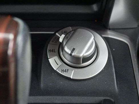 Used 2016 Toyota 4Runner Limited AWD/4WD image 26