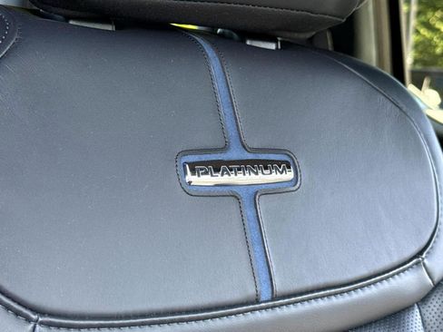 Used 2025 Ford F250 Platinum w/ FX4 Off-Road Package image 16