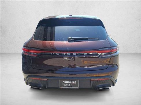 Used 2023 Porsche Macan AWD/4WD image 7