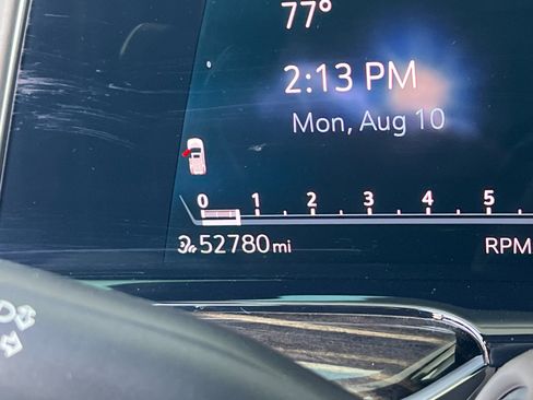 Certified 2021 Cadillac Escalade ESV Sport AWD/4WD image 28