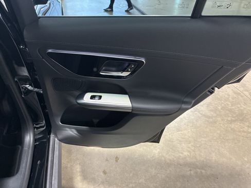 Used 2025 Mercedes-Benz GLC 300 GLC 300 image 22