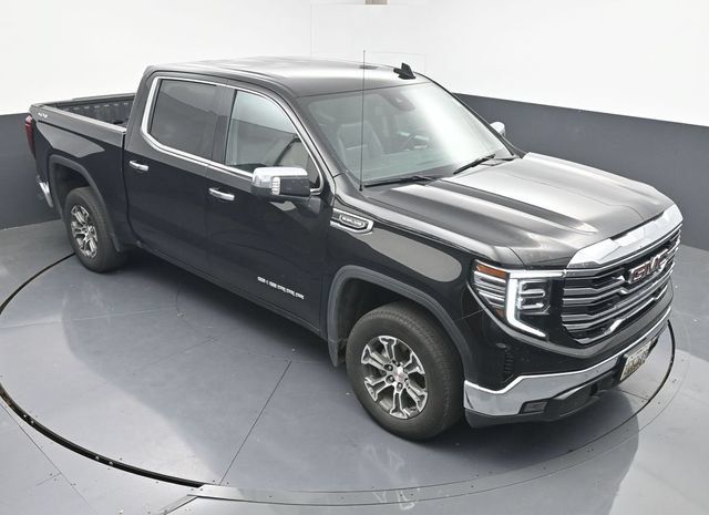 Used 2025 GMC Sierra 1500 SLT AWD/4WD image 26