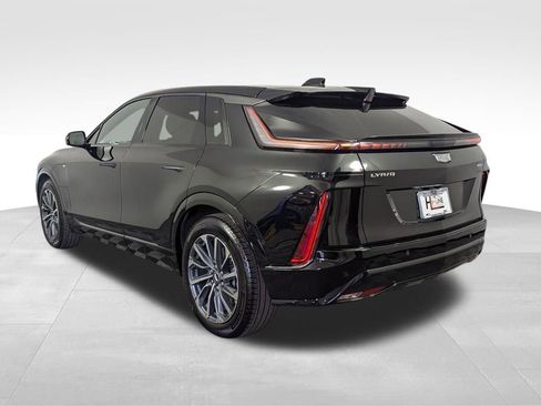 Used 2024 Cadillac Lyriq Sport image 19