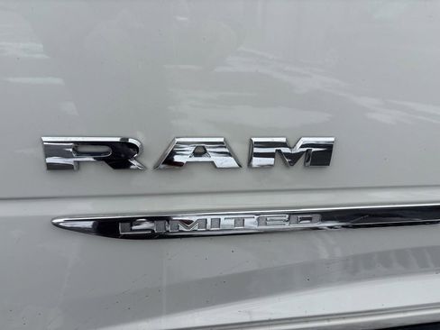 Used 2020 RAM 3500 Limited image 12