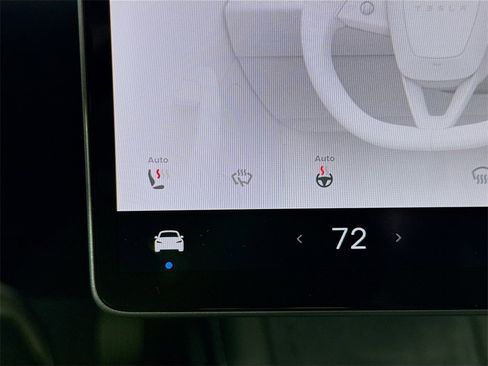 Used 2025 Tesla Model 3 Long Range image 19