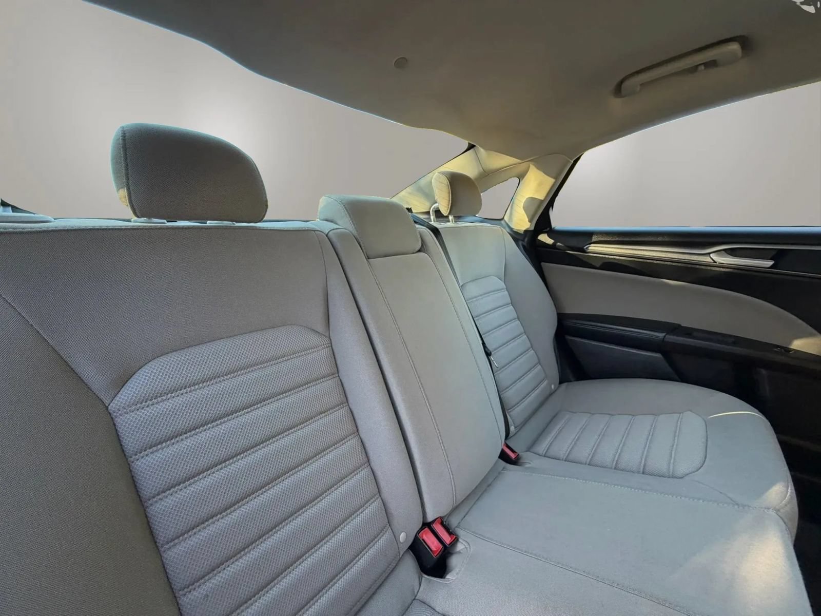 Used 2017 Ford Fusion S FWD image 18