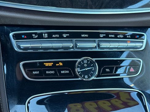 Used 2018 Mercedes-Benz E 300 image 25