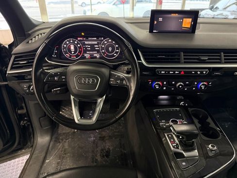 Used 2017 Audi Q7 3.0T Premium Plus w/ Premium Plus Package image 19