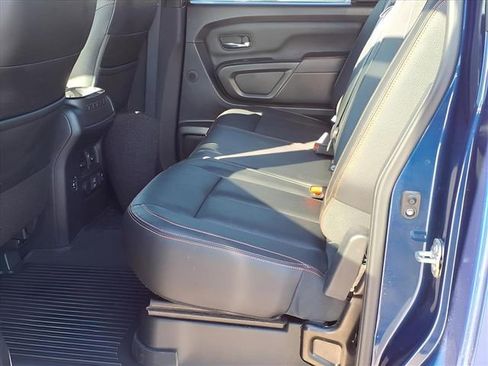 Used 2022 Nissan Titan PRO-4X w/ Pro-4x Convenience Package image 13